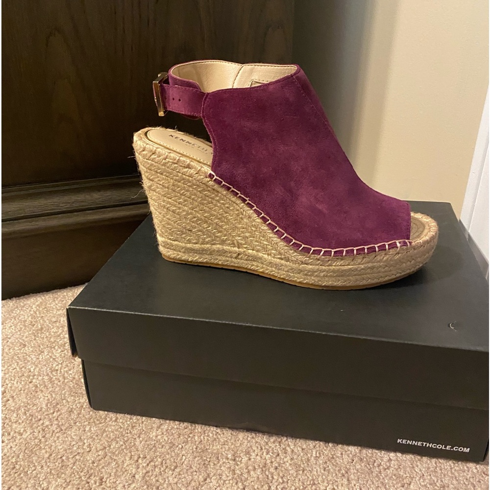Kenneth Cole wedge heel